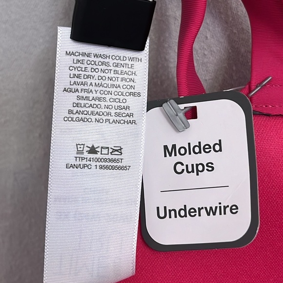 Summer Fuchsia/Hot Pink Smocked Bikini Swim Top -3X (24W-26W)-NWT- Time and Tru - Picture 15 of 16